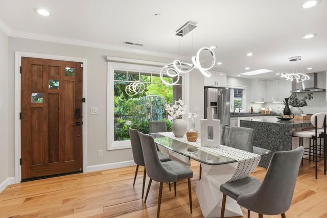 425 Concord Drive, Menlo Park, CA 94025