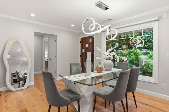 425 Concord Drive, Menlo Park, CA 94025