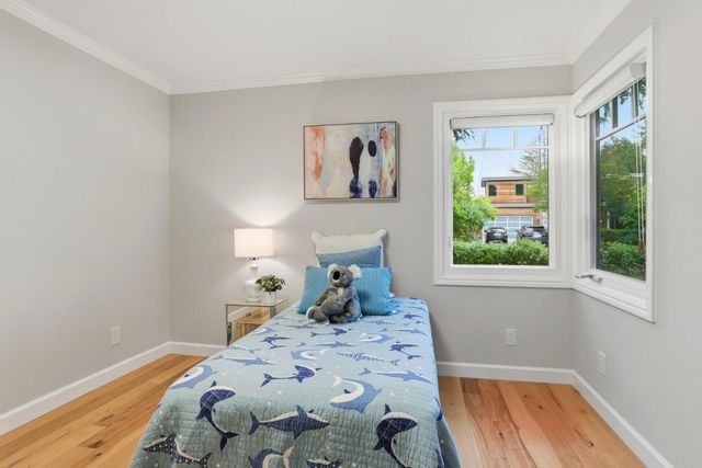 425 Concord Drive, Menlo Park, CA 94025