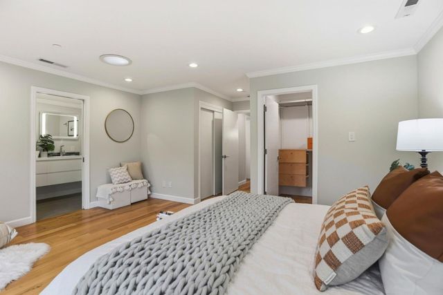 425 Concord Drive, Menlo Park, CA 94025