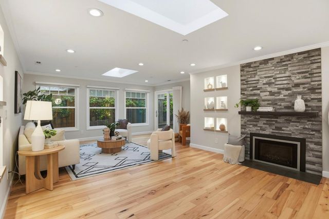 425 Concord Drive, Menlo Park, CA 94025