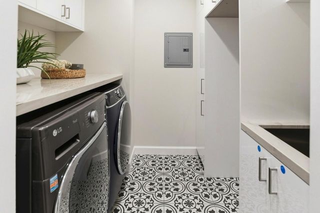 425 Concord Drive, Menlo Park, CA 94025