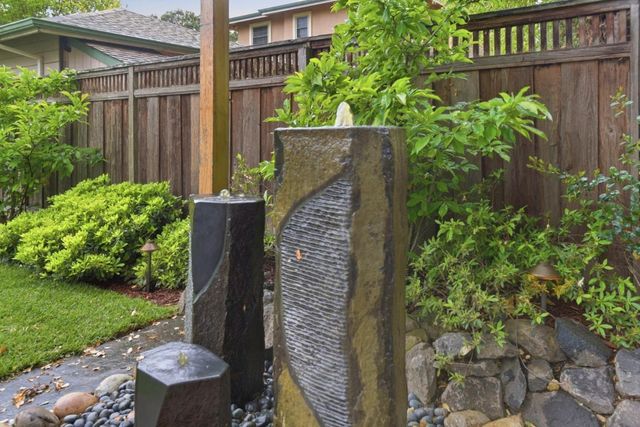 425 Concord Drive, Menlo Park, CA 94025