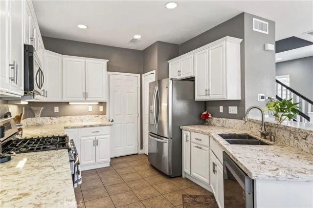 5759 Mapleview Drive, Jurupa Valley, CA 92509