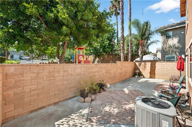 5759 Mapleview Drive, Jurupa Valley, CA 92509