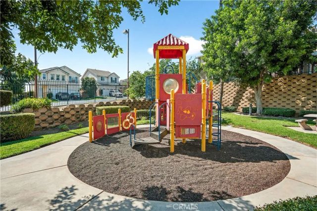 5759 Mapleview Drive, Jurupa Valley, CA 92509