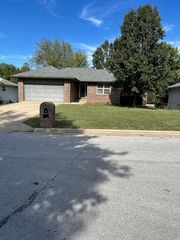 3365 West Deerfield Street, Springfield, MO 65807
