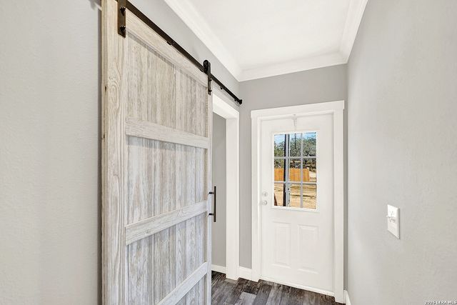 112 County Road 158, Floresville, TX 78114