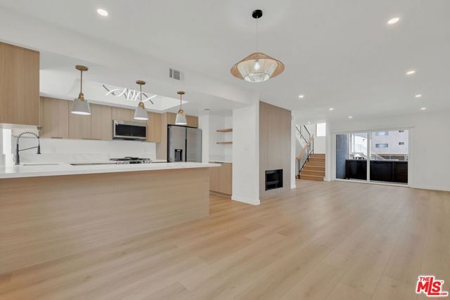 529 N Market Street 8, Inglewood, CA 90302