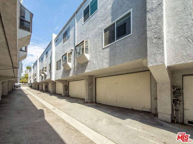 529 N Market Street 8, Inglewood, CA 90302