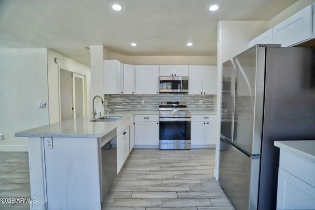 333 W COLT Road, Tempe, AZ 85284