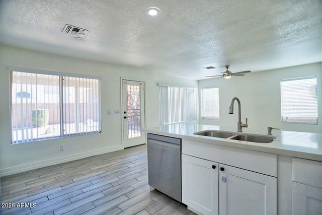 333 W COLT Road, Tempe, AZ 85284