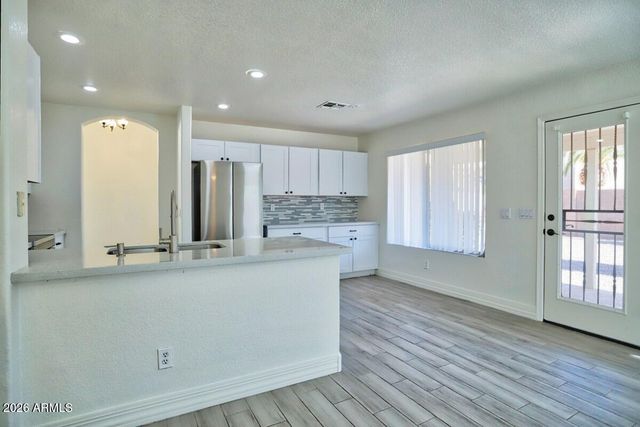 333 W COLT Road, Tempe, AZ 85284