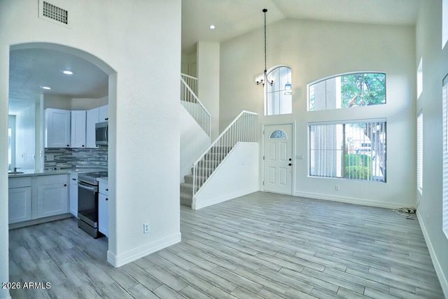 333 W COLT Road, Tempe, AZ 85284