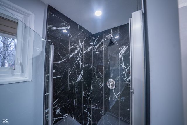 9241 Central Avenue, Indianapolis, IN 46240