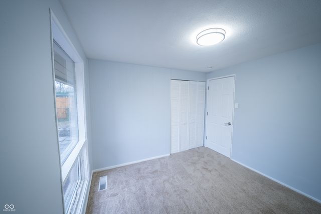 9241 Central Avenue, Indianapolis, IN 46240