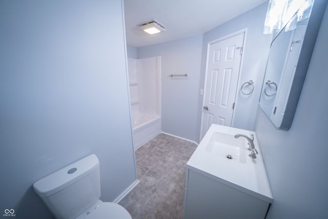 9241 Central Avenue, Indianapolis, IN 46240