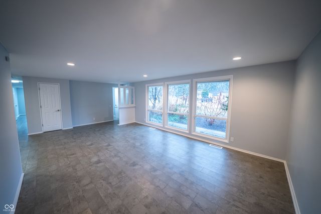 9241 Central Avenue, Indianapolis, IN 46240