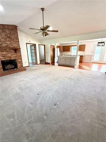 4401 Cherrywood Road, East Bend, NC 27018