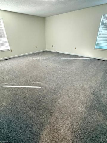 4401 Cherrywood Road, East Bend, NC 27018