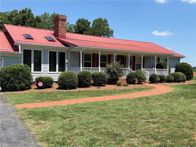 4401 Cherrywood Road, East Bend, NC 27018