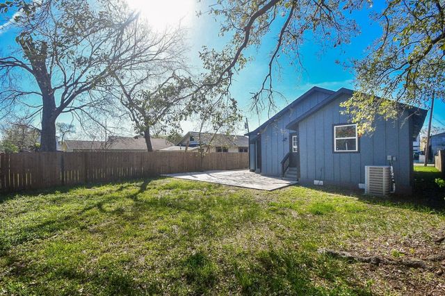 4407 Oats Street, Houston, TX 77020