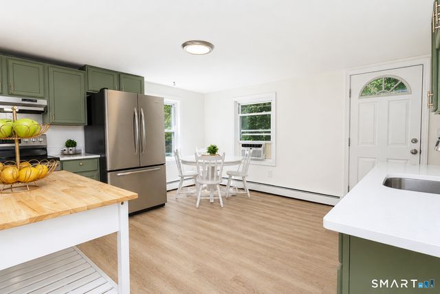 89 Brook Street, Glastonbury, CT 06033
