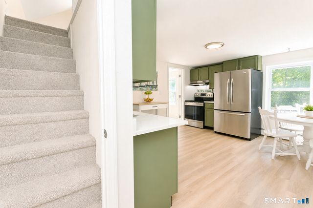 89 Brook Street, Glastonbury, CT 06033