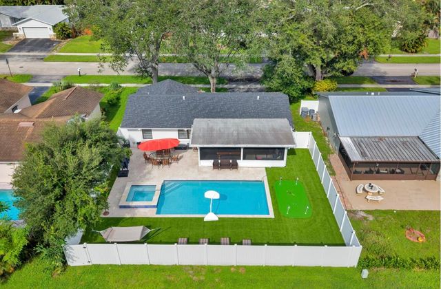 9819 Spanish Isles Drive, Boca Raton, FL 33496