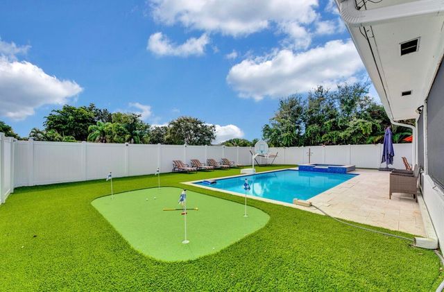 9819 Spanish Isles Drive, Boca Raton, FL 33496