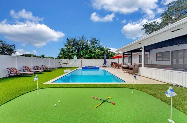 9819 Spanish Isles Drive, Boca Raton, FL 33496