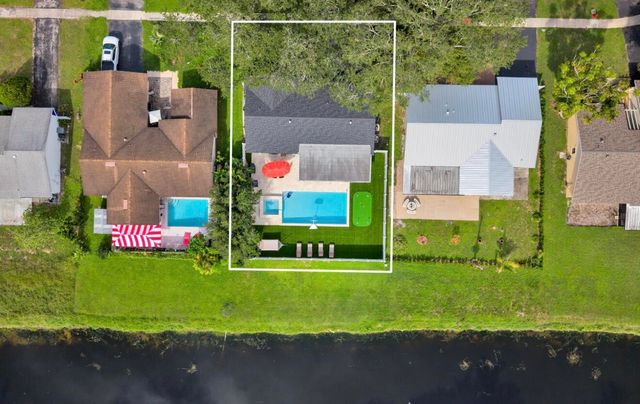 9819 Spanish Isles Drive, Boca Raton, FL 33496