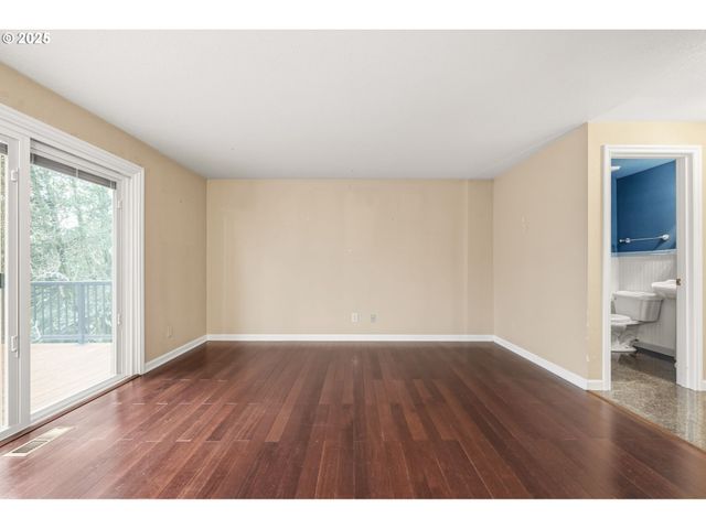 1005 Sw 4TH St, Gresham, OR 97080