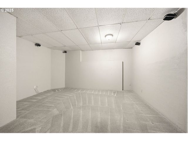 1005 Sw 4TH St, Gresham, OR 97080