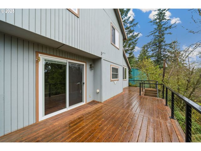 1005 Sw 4TH St, Gresham, OR 97080