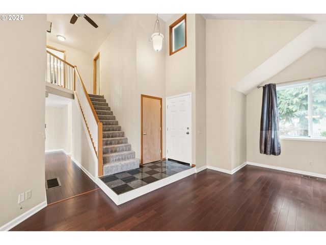 1005 Sw 4TH St, Gresham, OR 97080