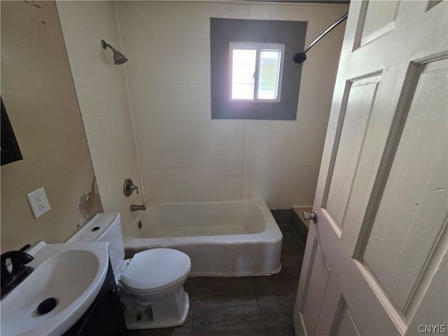449 West Ostrander Avenue, Syracuse, NY 13205