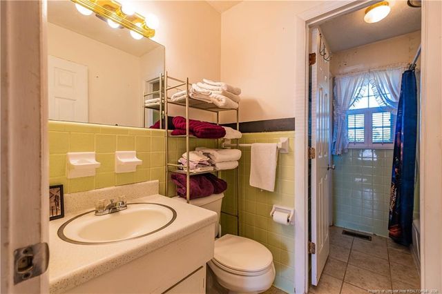 518 College Drive, Raeford, NC 28376