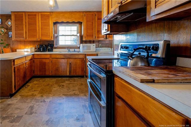 518 College Drive, Raeford, NC 28376