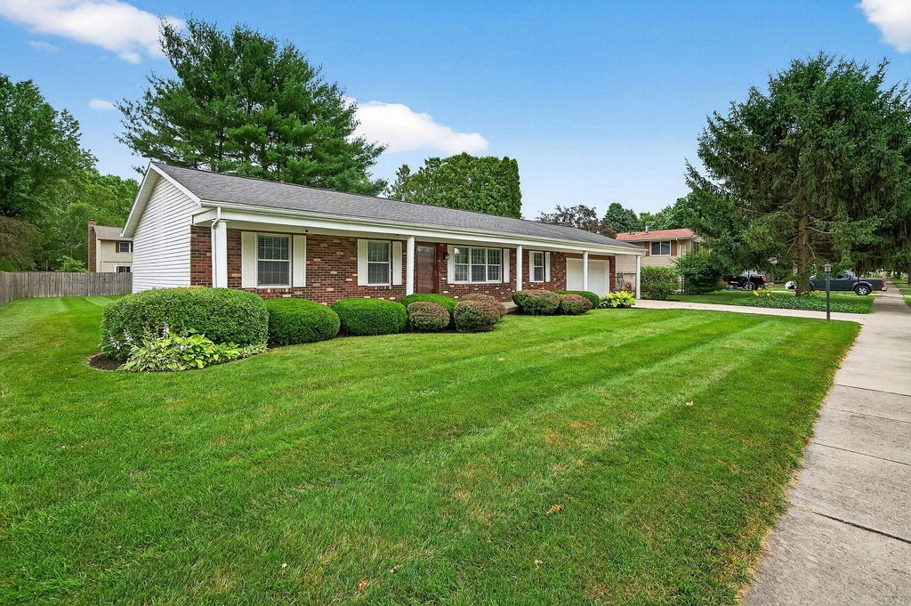 608 Lexington Drive, Goshen, IN 46526