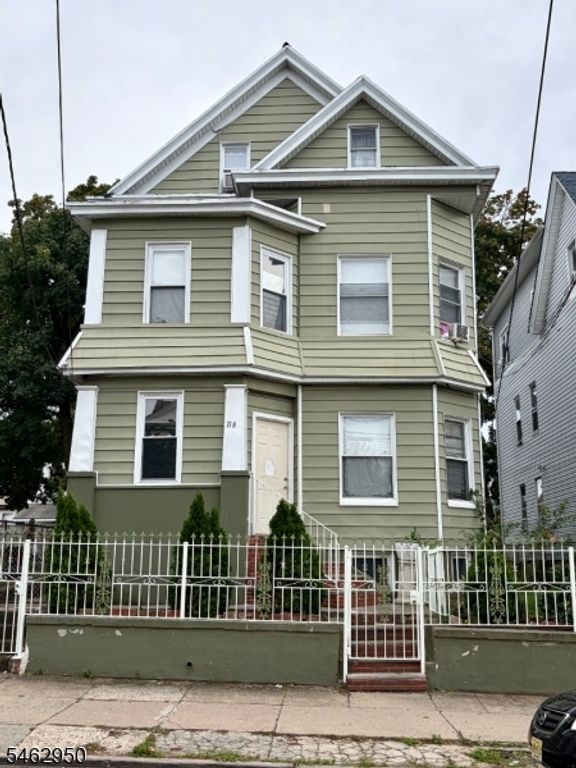 116 Keen St, Paterson City, NJ 07524