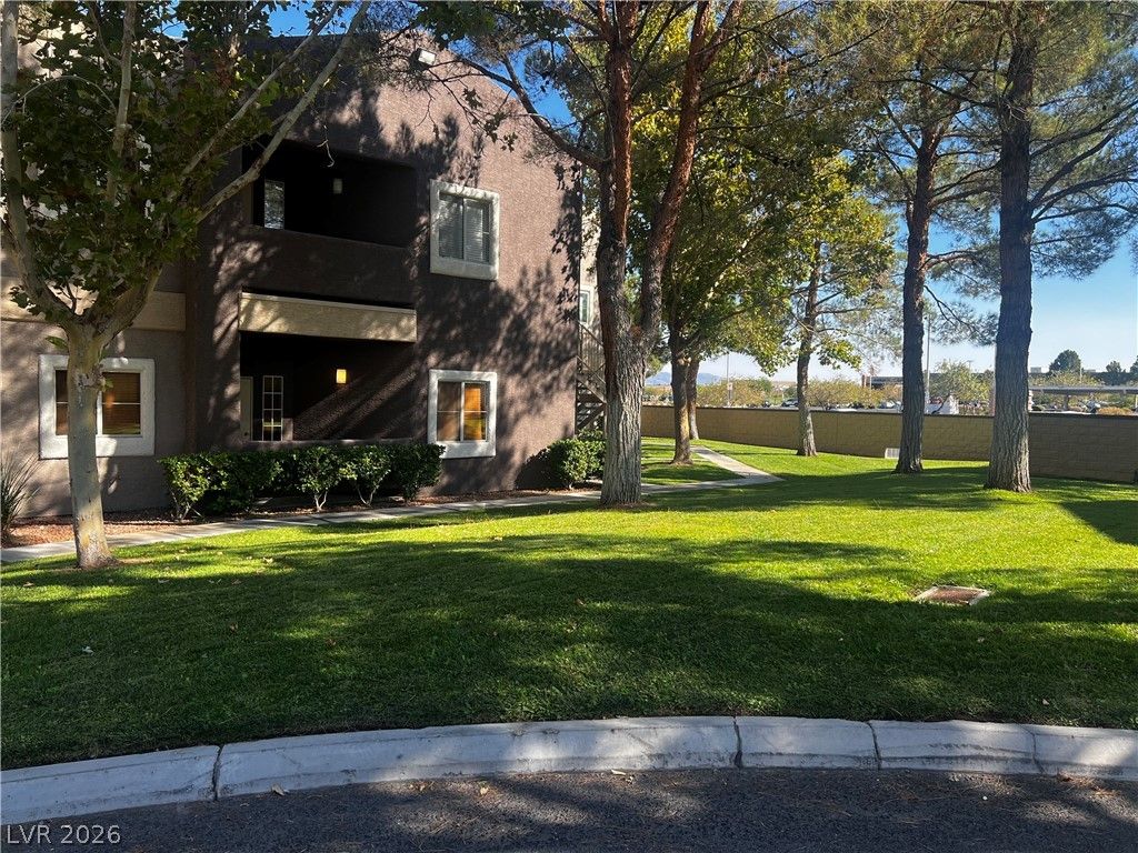 5250 South Rainbow Boulevard 1046, Las Vegas, NV 89118