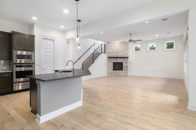 701 Josephine ST, Austin, TX 78704