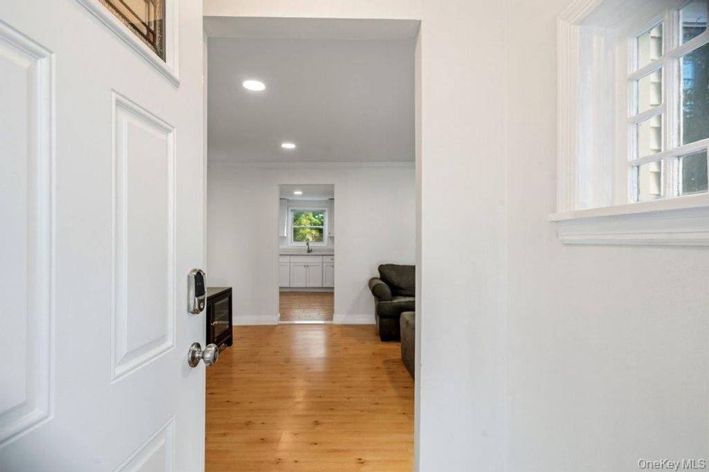 26 Northridge Street, Patchogue, NY 11772 — photo 4