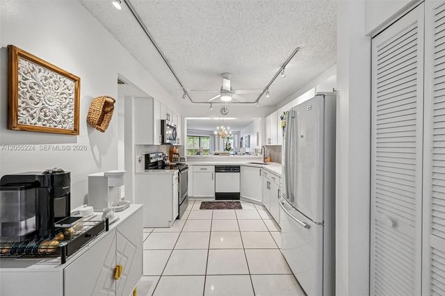 7468 Fairfax Dr 302, Tamarac, FL 33321