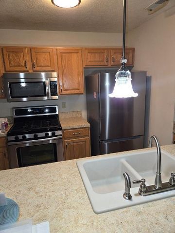 4279 Cobbleton Grove Circle, 3, Canal Winchester, OH 43110