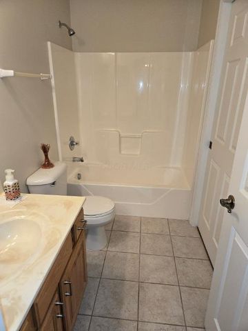 4279 Cobbleton Grove Circle, 3, Canal Winchester, OH 43110