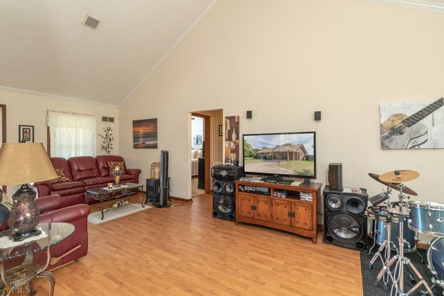 164 Jones Road, Molena, GA 30258