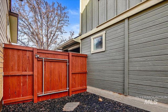 4494 S Axiom, Boise, ID 83716