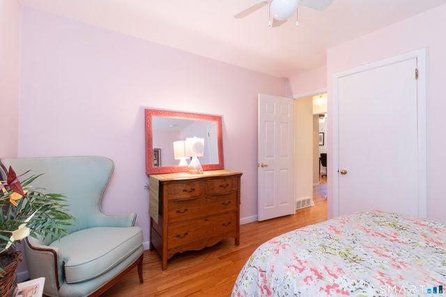 8 Glen Circle, North Branford, CT 06471